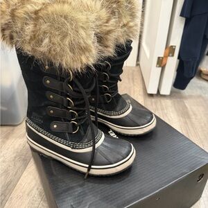 SOREL Women’s Joan of Arctic Waterproof Winter Boots Size 6.5